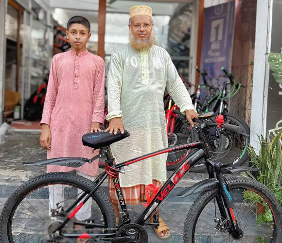 {"source_type":"hypic","tiktok_developers_3p_anchor_params":"{"client_key":"awgvo7gzpeas2ho6","template_id":"","capability_extra_v2":{"portrait":[{"panel":"skin"}]},"capability_key":["edit","portrait"],"filter_id":[]}","data":{"filterId":"","infoStickerId":"","appversion":"6.2.0","activityName":"","enter_from":"enter_launch","stickerId":"","os":"ios","product":"retouch","imageEffectId":"","playId":"","pictureId":"D2835721-C7E1-418C-8898-C9569FAC74BE"}}